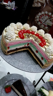 Gelato Cake